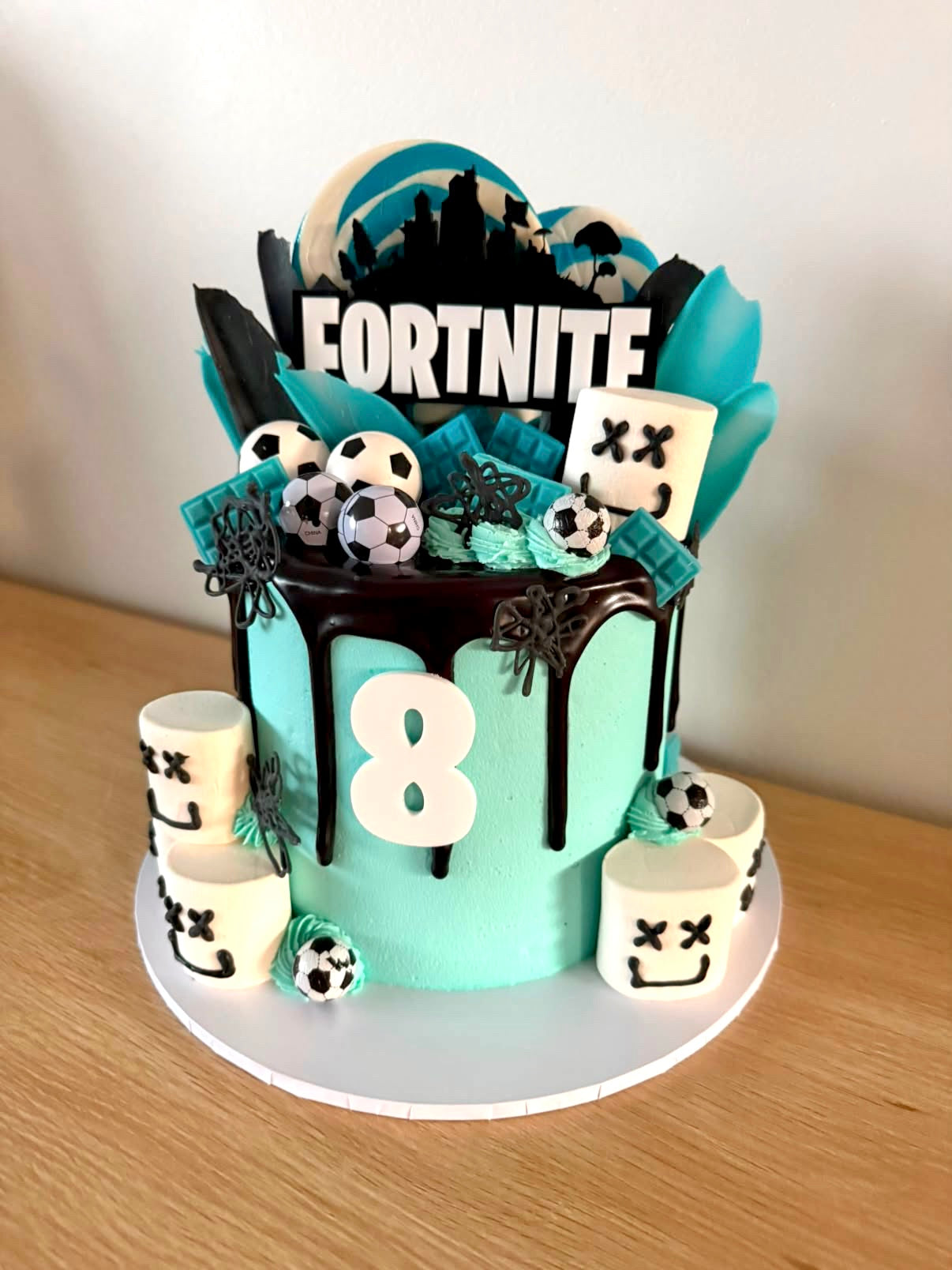 Fortnite Inspired Cake Topper | Gaming Party Cake Decoration