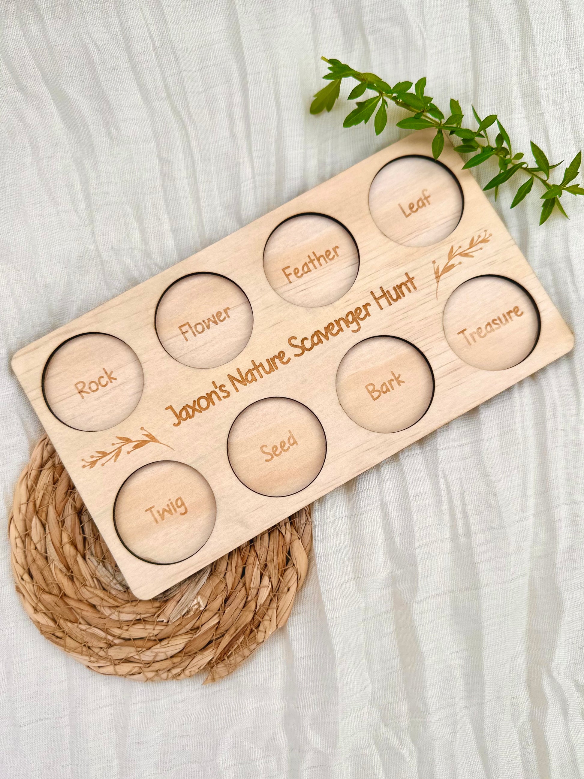 personalised nature outdoor scavenger hunt board for kids, stocking stuffer for children, outside, backyard treasure hunt, outdoors scavenger hunt, learning educational nature, homeschool